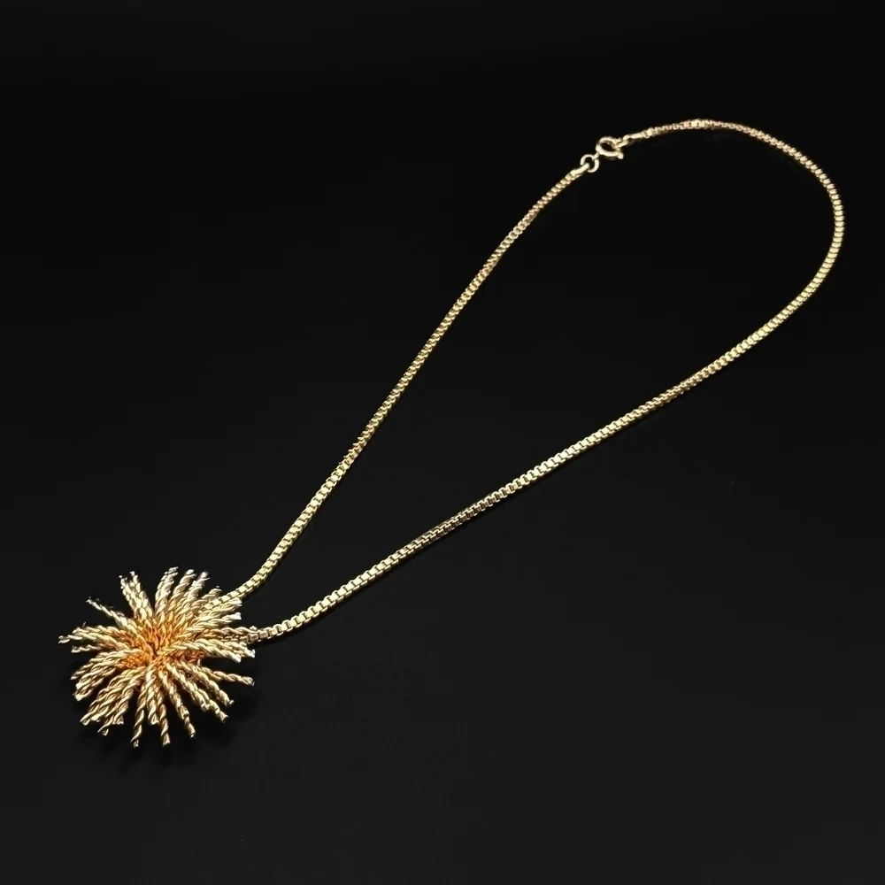 SUN Burst Wire Form Pendant and Chain in Gold Tone - Picture 4 of 5